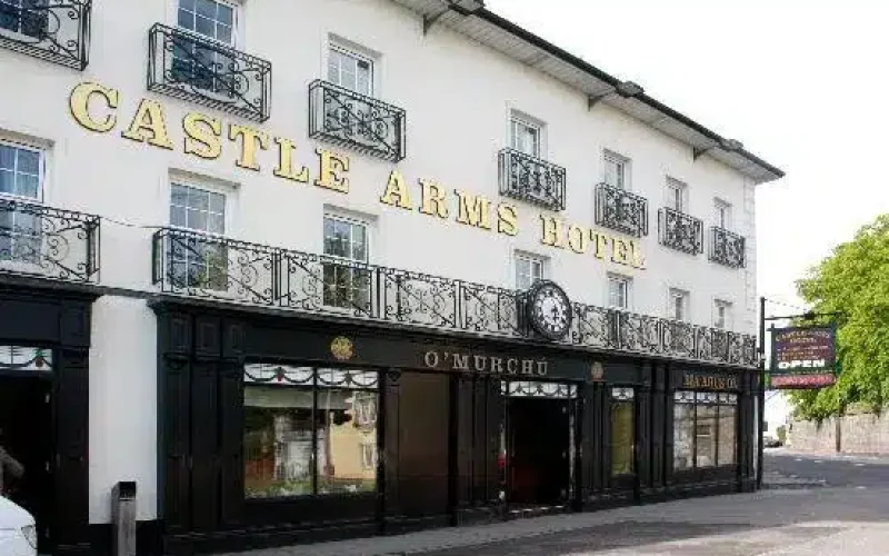 castle arms hotel